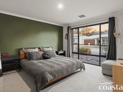 22 Headingley Link, Meadow Springs WA 6210