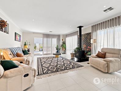 6 Gordona Parade, Beeliar WA 6164