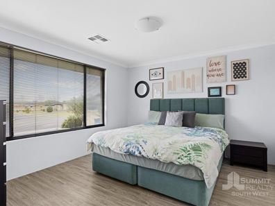 8 Perendale Loop, Eaton WA 6232