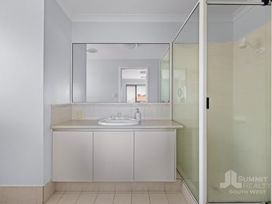 8 Perendale Loop, Eaton WA 6232