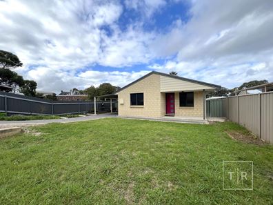 32 Princess Street, Pink Lake WA 6450