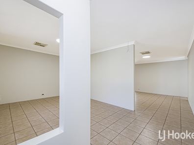 3 Kilmurray Elbow, Huntingdale WA 6110