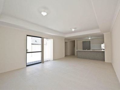 121 Shepperton Dr, Butler WA 6036