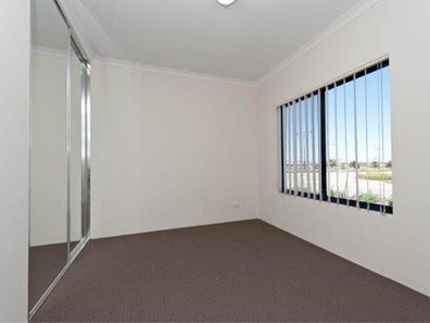 121 Shepperton Dr, Butler WA 6036