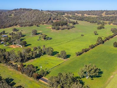 661 Chittering Valley Road, Lower Chittering WA 6084