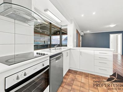 11 Olive Street, Tarcoola Beach WA 6530
