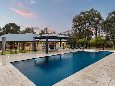 5 Sanctuary Court, Roleystone WA 6111