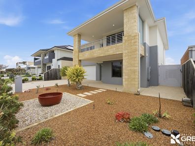 6 Cruentas  Way, Halls Head WA 6210