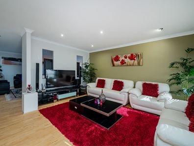 6 Pyrenees Lane, Merriwa WA 6030