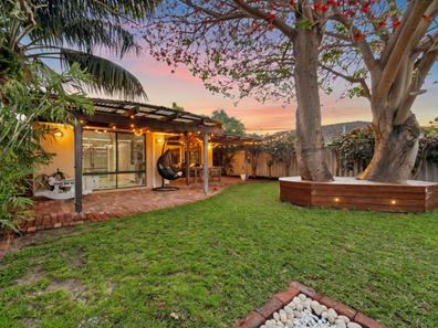4 Salem Place, Rivervale WA 6103