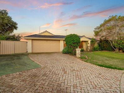54 Blackwood Parade, Dudley Park WA 6210