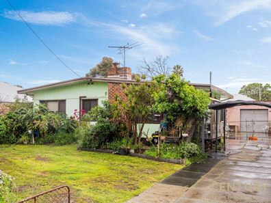 8 Hartfield Street, Queens Park WA 6107