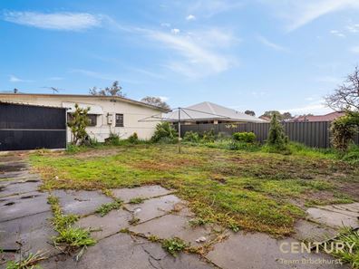 8 Hartfield Street, Queens Park WA 6107