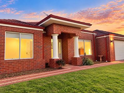 28 Dunlap Avenue, Success WA 6164