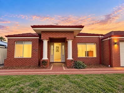 28 Dunlap Avenue, Success WA 6164