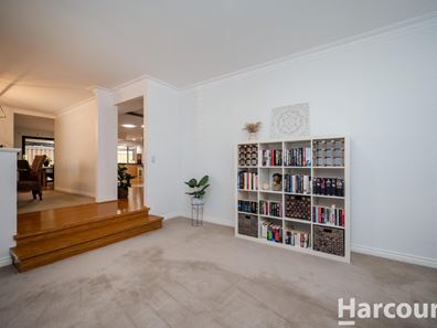 13 Venice Entrance, Iluka WA 6028