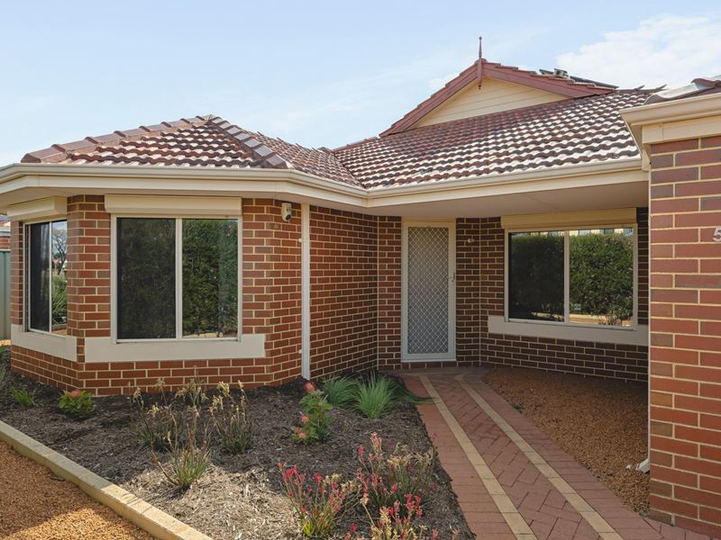 55 Bowden Drive, High Wycombe