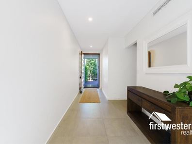 31 Alumni Terrace, Churchlands WA 6018
