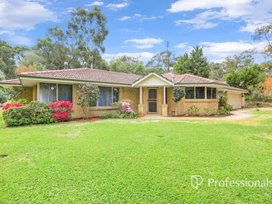 76 Elinor Bell Road, Leschenault WA 6233