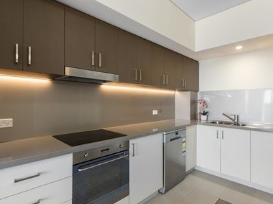 109/10 Sleeper Lane, Cockburn Central WA 6164