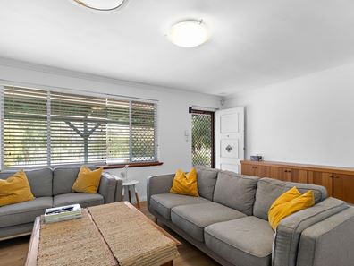 1/52 Williams Street, Kalamunda WA 6076