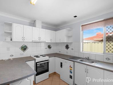 3 Harlow Court, Camillo WA 6111