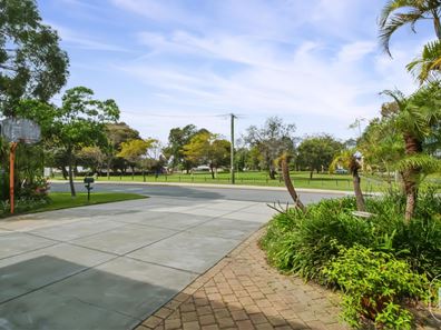 14 Sabina Street, Menora WA 6050