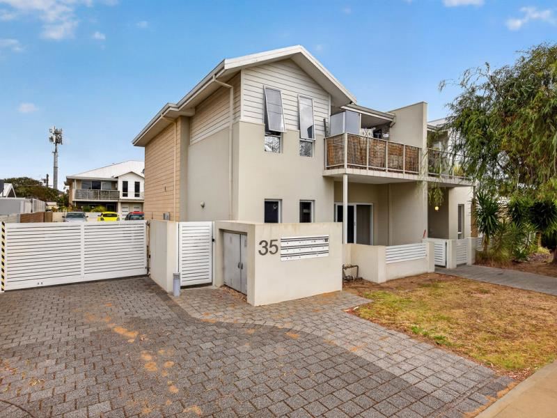 1/35 Tuckey Street, Mandurah