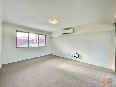 5B/45 Hargreaves Road, Coolbellup WA 6163