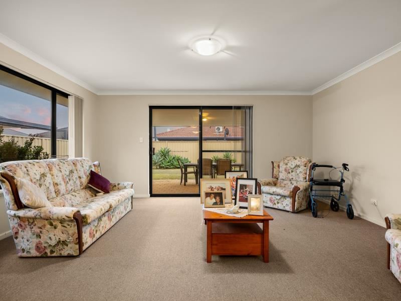 37 Bonannella Entrance, Sinagra WA 6065