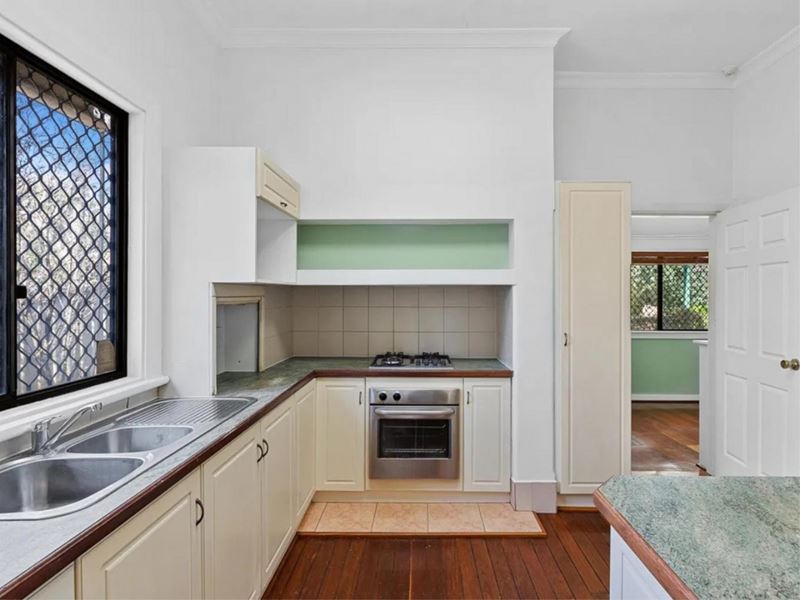 21 Salisbury Road, Rivervale WA 6103