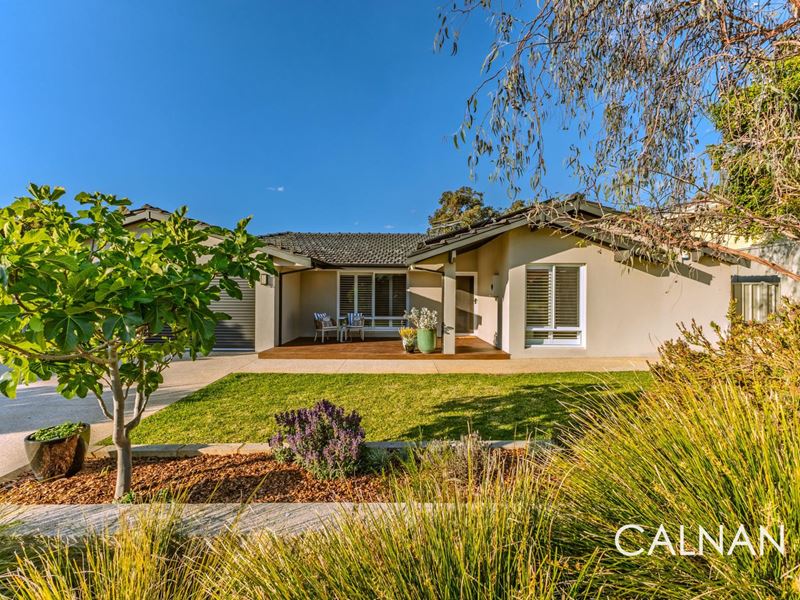 4 Clemros Way, Leeming WA 6149
