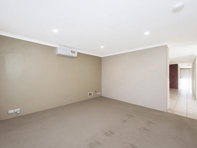 9 Grenadier Court, Warnbro WA 6169