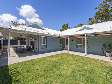 6 Merrivale Street, Wannanup WA 6210