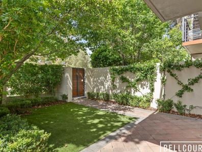 16/2 Quintilian Road, Mount Claremont WA 6010