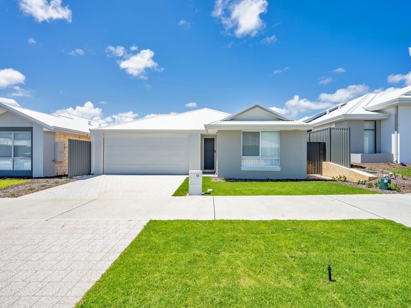 18 Tourmaline Boulevard, Madora Bay WA 6210