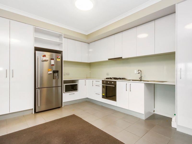 101/25 Malata Crescent, Success WA 6164