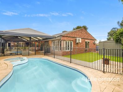 29 The Crest, Woodvale WA 6026