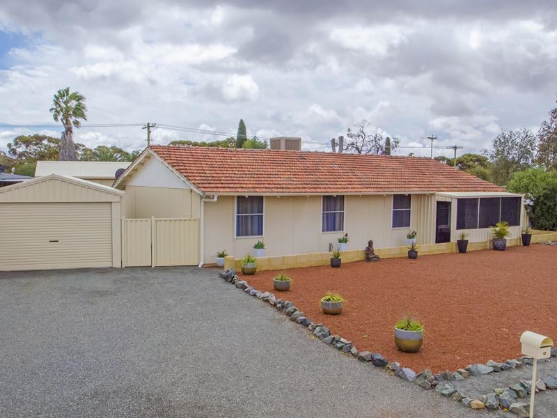 12 Spinifex  Street, Kambalda West WA 6442