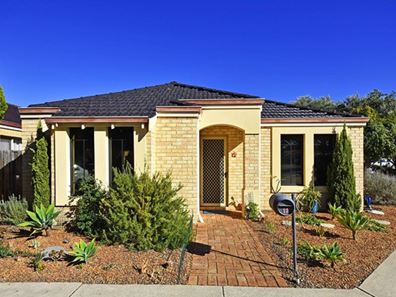 12 St Tropez Vista, Ellenbrook WA 6069