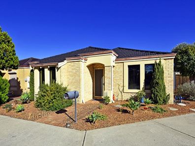 12 St Tropez Vista, Ellenbrook WA 6069