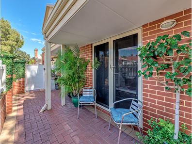 1A Warnes Street, Maylands WA 6051