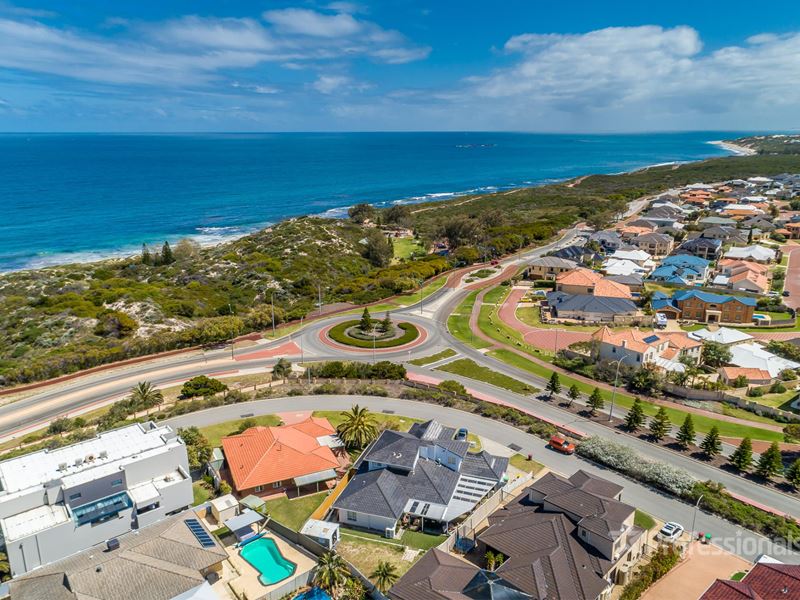 18 Volante Elbow, Ocean Reef WA 6027