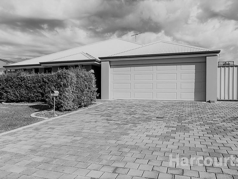 4 Ganton Trail, Meadow Springs