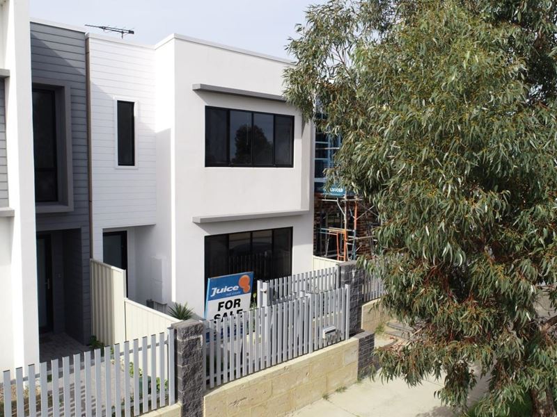102 Thundelarra Drive, Golden Bay