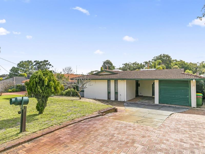 8 Atwell Court, Kardinya