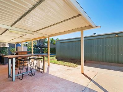 32 Hunt Way, Bulgarra WA 6714