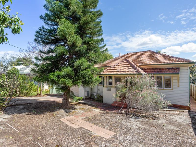 6 Aughton Street, Bayswater WA 6053