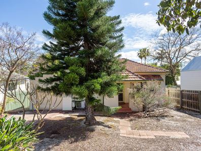 6 Aughton Street, Bayswater WA 6053