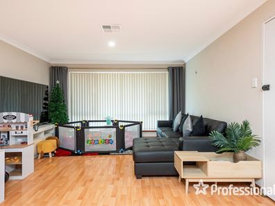 25 Selsfield Place, Balga WA 6061